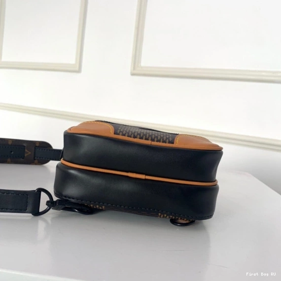 First bags ru AMAZONE VUITTON BAG NIGO SLING LOUIS 0811